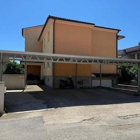 רוביני Apartman Sonata מראה חיצוני תמונה