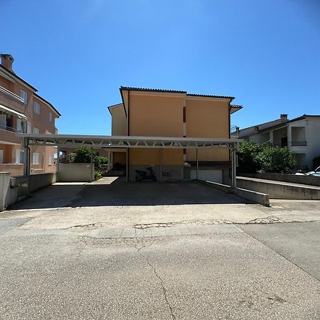 רוביני Apartman Sonata מראה חיצוני תמונה