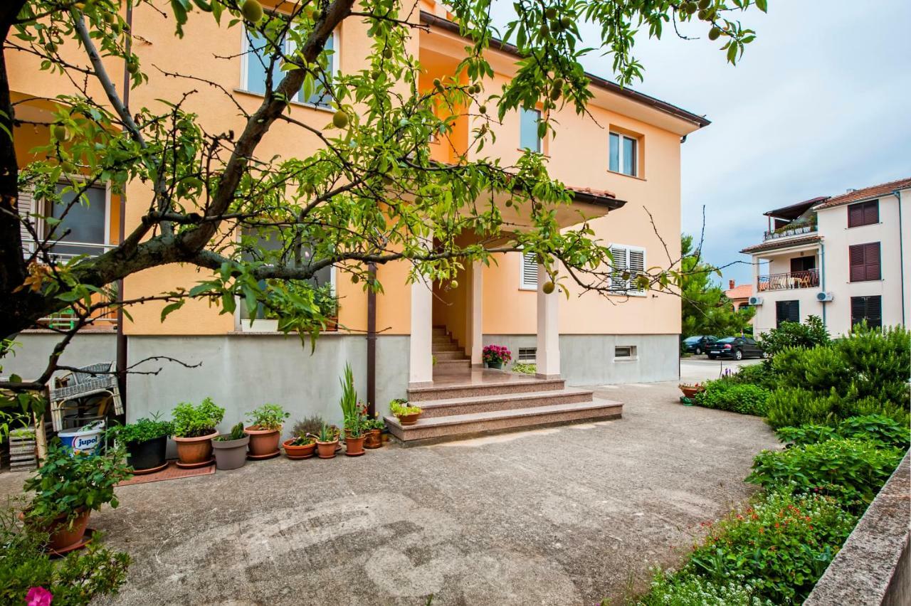 רוביני Apartman Sonata מראה חיצוני תמונה