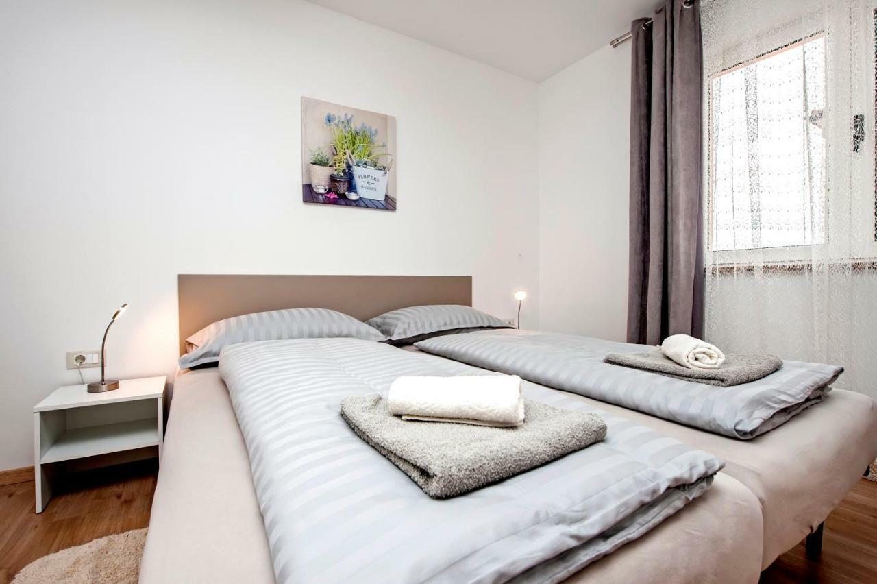רוביני Apartman Sonata מראה חיצוני תמונה