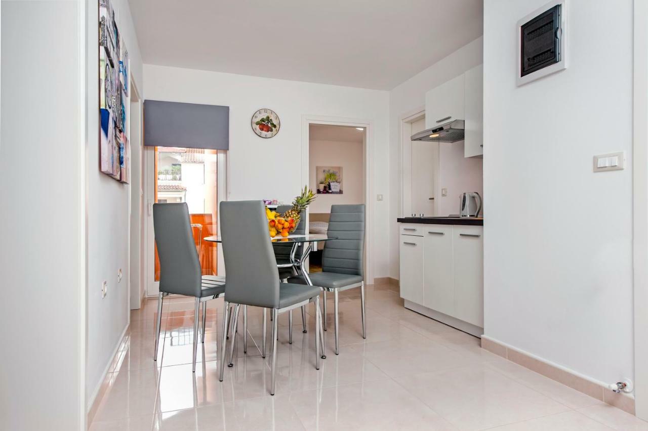 רוביני Apartman Sonata מראה חיצוני תמונה