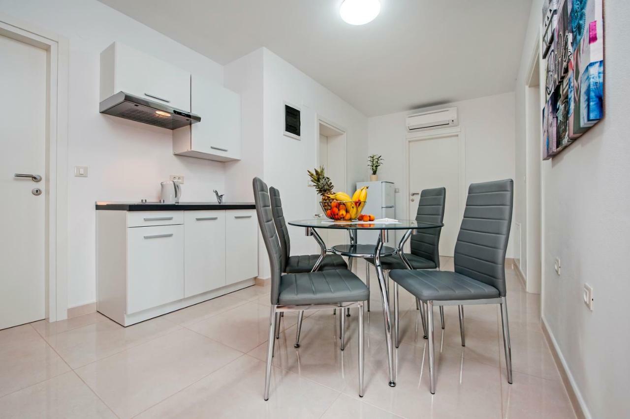 רוביני Apartman Sonata מראה חיצוני תמונה