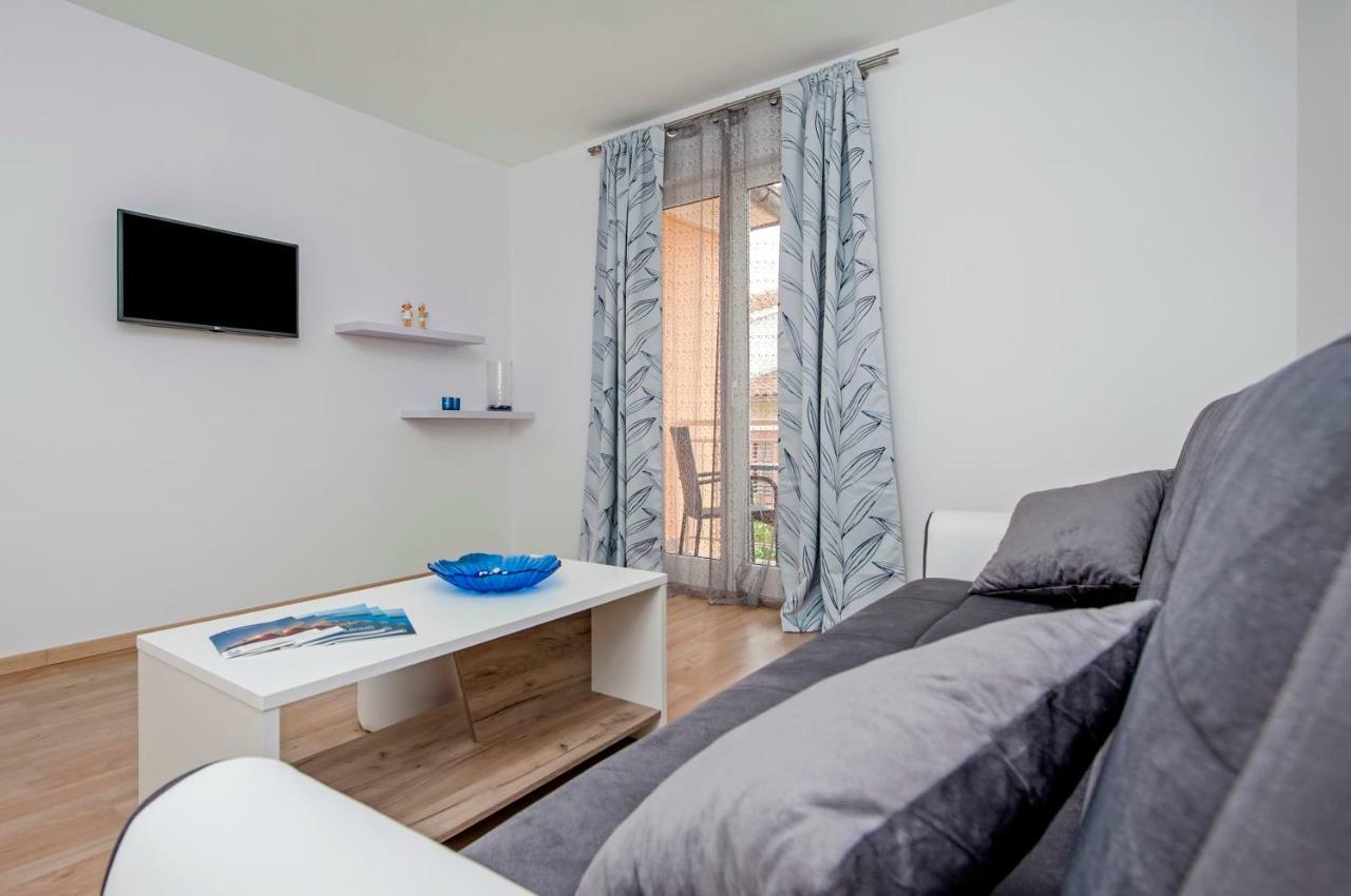 רוביני Apartman Sonata מראה חיצוני תמונה